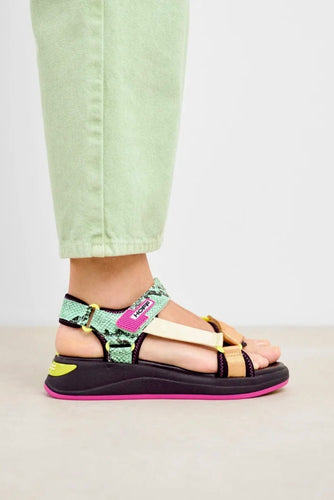 Island Tenon Sandal