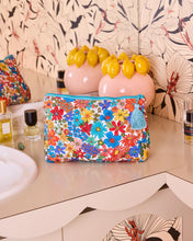 Load image into Gallery viewer, Winter fields quilted cotton toiletry purse