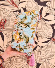 Load image into Gallery viewer, Somerset blue velvet toiletry bag