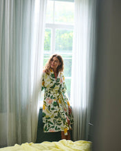 Load image into Gallery viewer, Wander Linen Robe