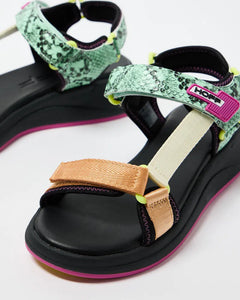 Island Tenon Sandal