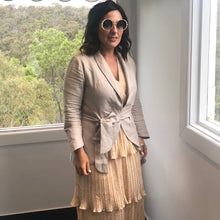 Load image into Gallery viewer, Nisantasi Linen Jacket - White